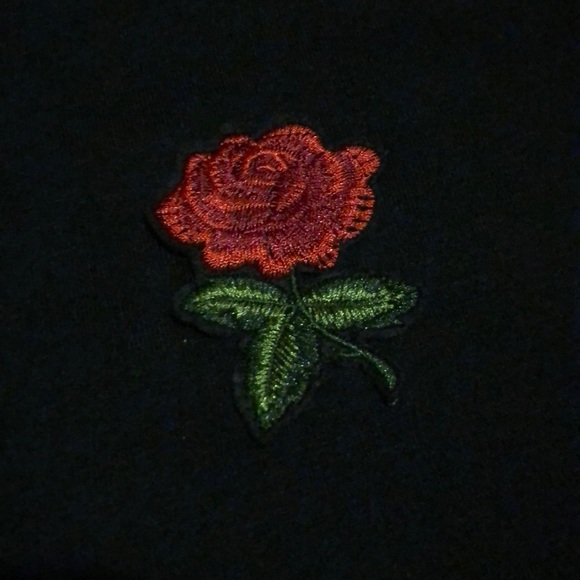 Shein Black Rose Crop Top - Picture 3 of 5